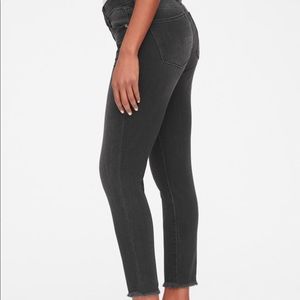 GAP :Mid-rise true skinny curvy grey jeans size 25